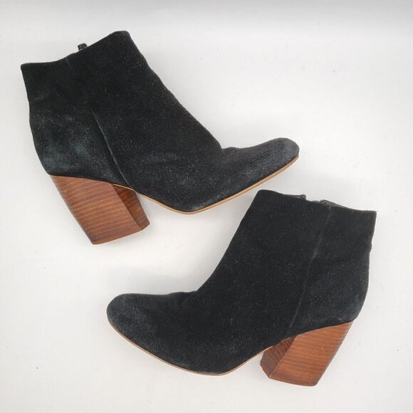 Crown Vintage Black Suede Zip-Up Booties Short Boots Size 9M - Picture 1 of 12
